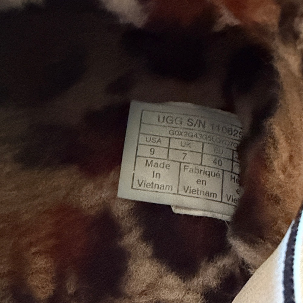 UGG Leopard Print Fluffy Slippers Size 9 - Picture 4 of 8